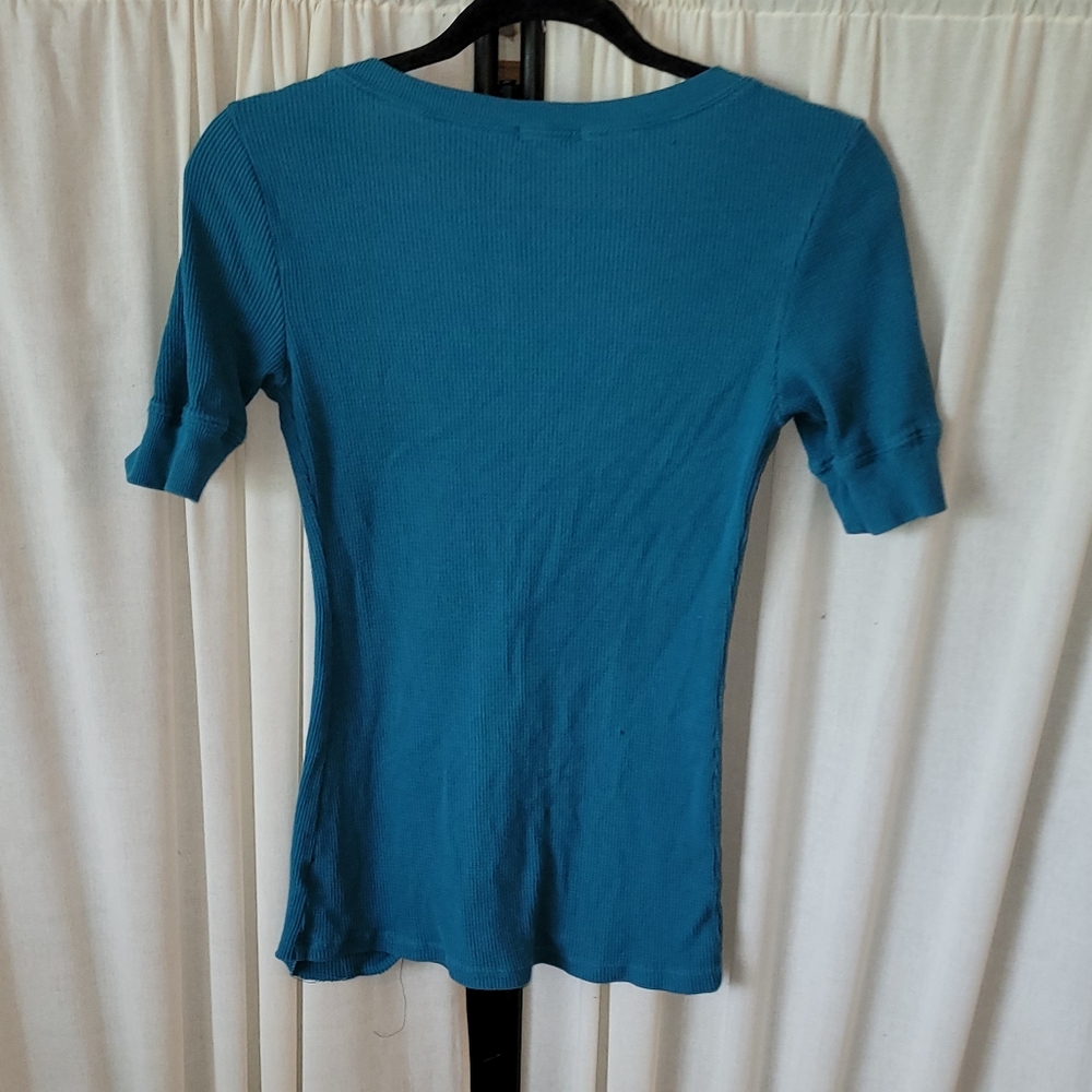 Fang size large short sleeve shirt/top, good condition - Picture 3 of 3
